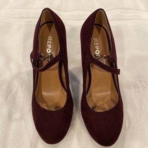 NEW W/OUT Tags Burgundy Report Suede Platform Pumps